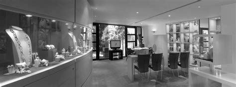 Leon Martens Juwelier – clothing and shoe store in Maastricht, 90 .